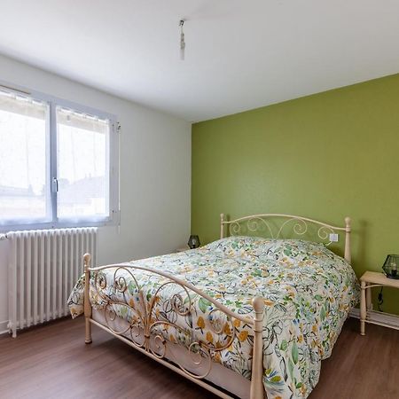 Gite Renardeau - Maison A Deux Pas Du Centre Ville Carentan Bagian luar foto